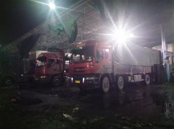 急出貨在晚上裝貨案例2